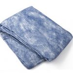 Einwegdecke, schwer entflammbar, 300 gr. ca. 110 x 190 cm